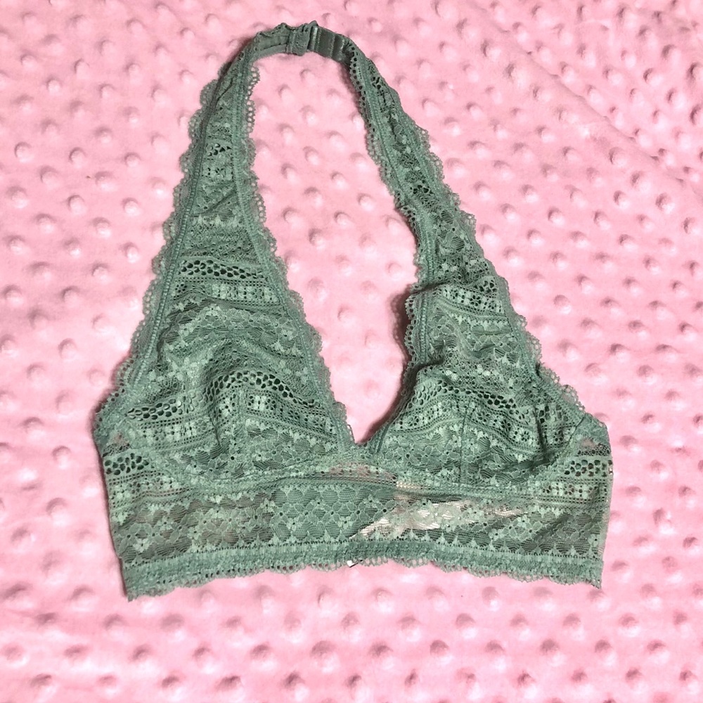 NWT Victoria’s Secret Lace bralette